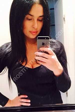 Наташа, метро Кропоткинская