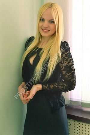 Таня, метро Цветной бульвар