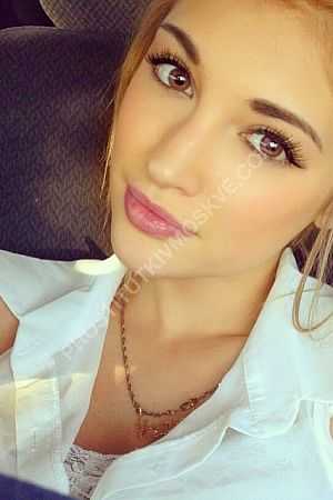 Даша, метро Полежаевская