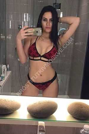 Надя, метро Технопарк