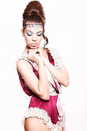 Динара, метро Новохохловская