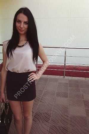 анжела, метро Римская