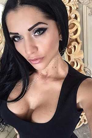 Алёна, метро Бунинская аллея