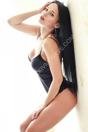 Анастасия, метро Университет