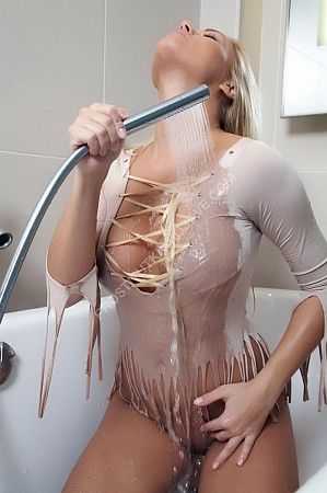 Зоя, метро Университет