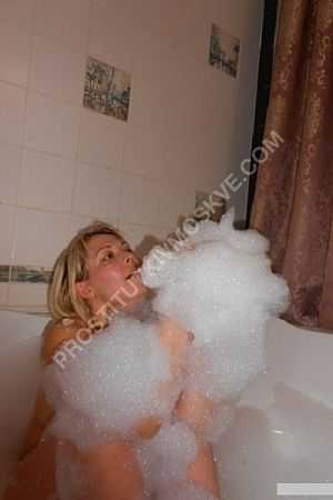 Лена, метро Подольск