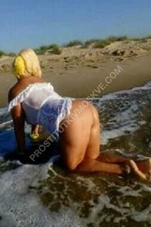 Анастасия, метро Достоевская