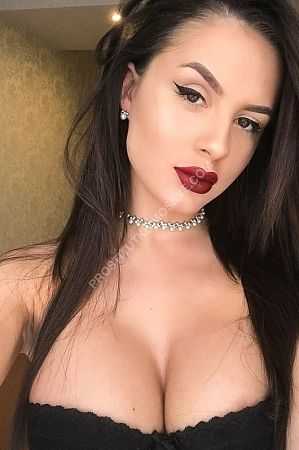 Кира, метро Раменки