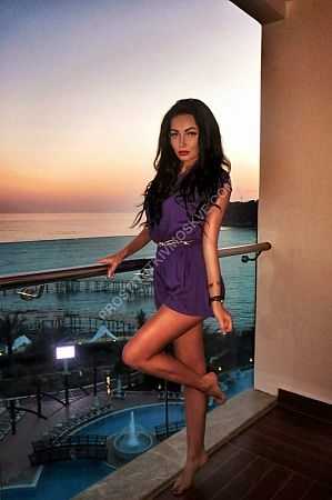 Александра, метро Динамо