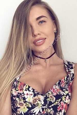 Настя, метро Шипиловская