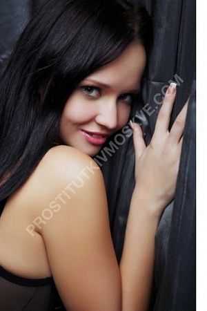 Полина, метро Маяковская