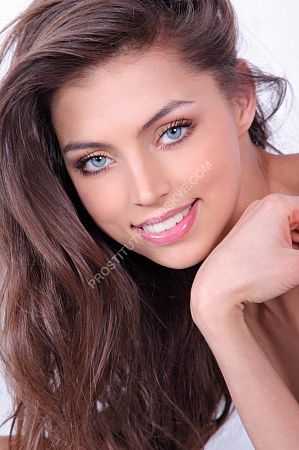 Аня, метро Щёлковская