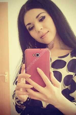 Роза, метро Пионерская