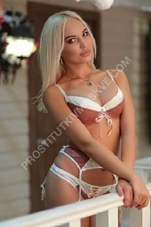 Катюша, метро Достоевская