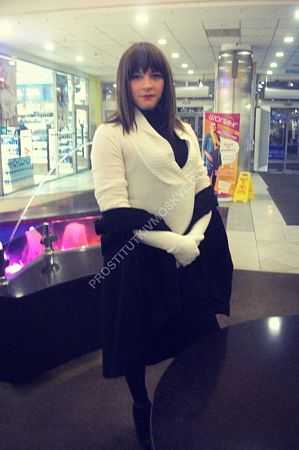 Лия, метро Коньково