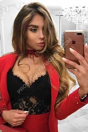 Вика, метро Технопарк