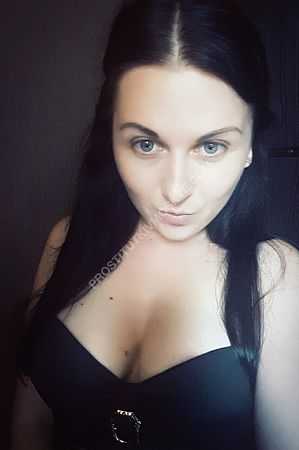 Ира, метро Новослободская