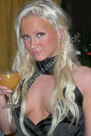 Света, метро Андроновка