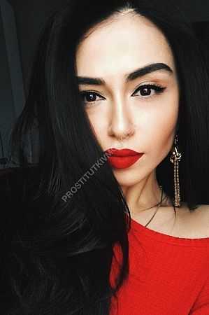 Лола, метро Дубровка