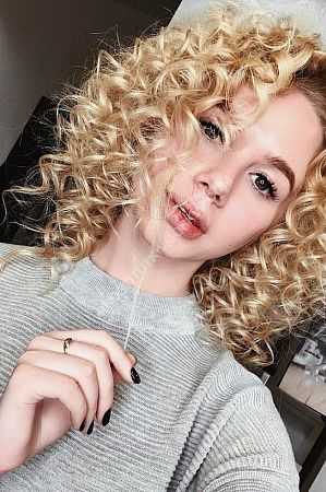 Алина, метро Петровский парк