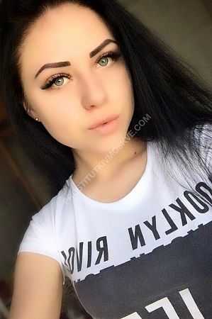 Алиса, метро Ломоносовский проспект