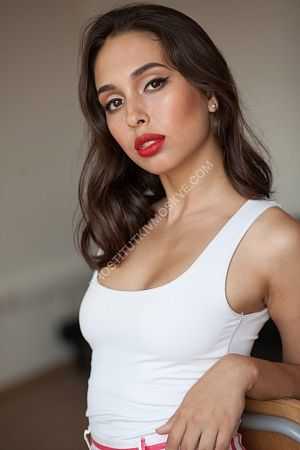 Алина, метро Дмитровская