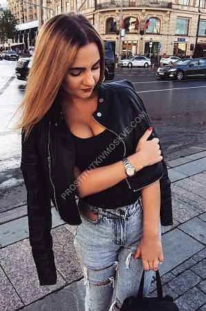 Адель, метро Партизанская