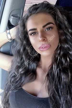 Вика, метро Котельники