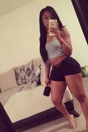 Юля, метро Выставочная