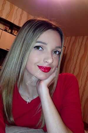 Света, метро Тёплый Стан