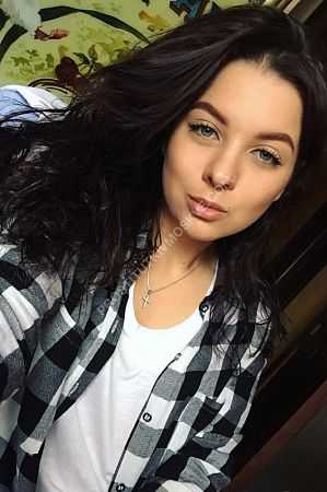 Кира, метро Проспект Вернадского