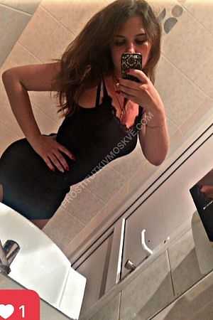 Юля, метро Пушкинская