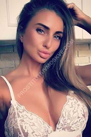 Влада, метро Комсомольская