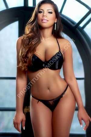 Оля, метро Динамо