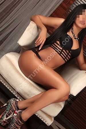 Юля, метро Профсоюзная