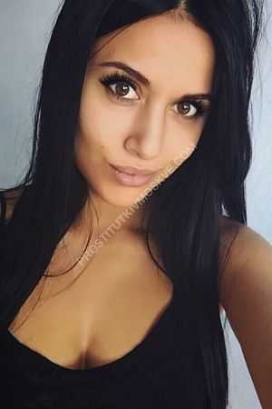 Майя, метро Менделеевская