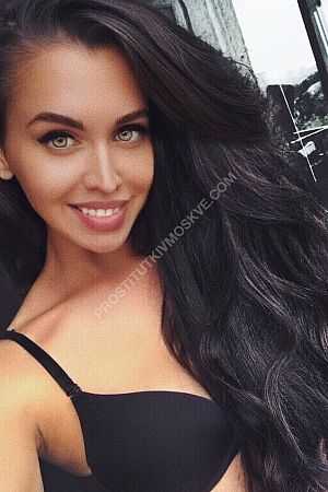 Яна, метро Шоссе Энтузиастов