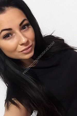 Яна, метро Шипиловская