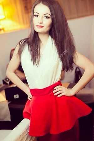 Оля, метро Петровский парк