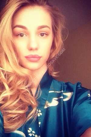 Аля, метро Войковская