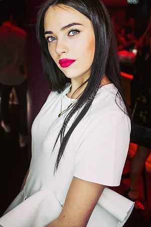 Юля, метро Котельники