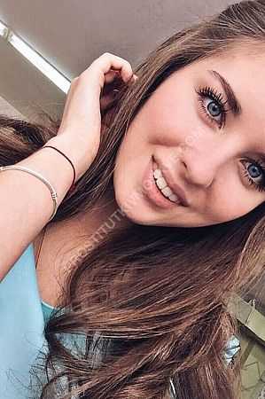 Валентина, метро Октябрьская