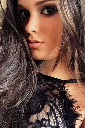 Василиса, метро Комсомольская