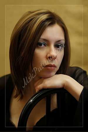 Юля, метро Спартак