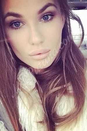 МИКА, метро Менделеевская