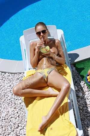 Даша, метро Новоясеневская