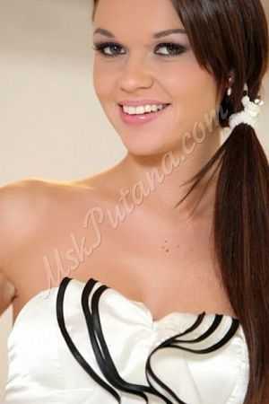 Оксана, метро Митино