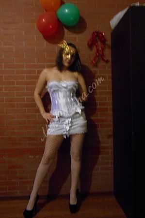 Маша, метро Аннино