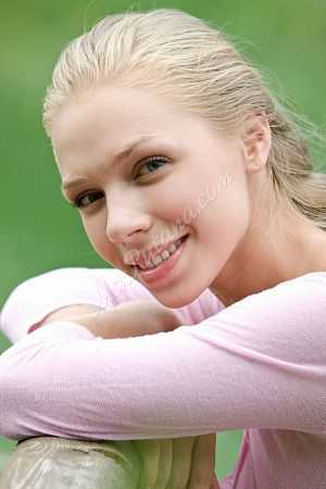 Аня, метро Сретенский бульвар