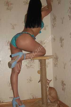 Аня, метро Деловой центр